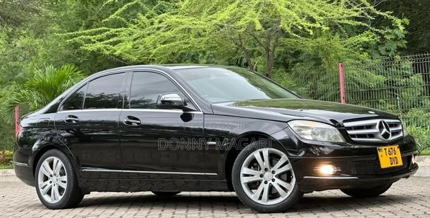 Mercedes-Benz C-Class 2009 Black