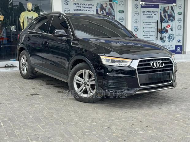 Audi Q3 2015 Black