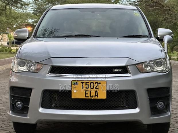 Mitsubishi Outlander 2.4 2009 Silver