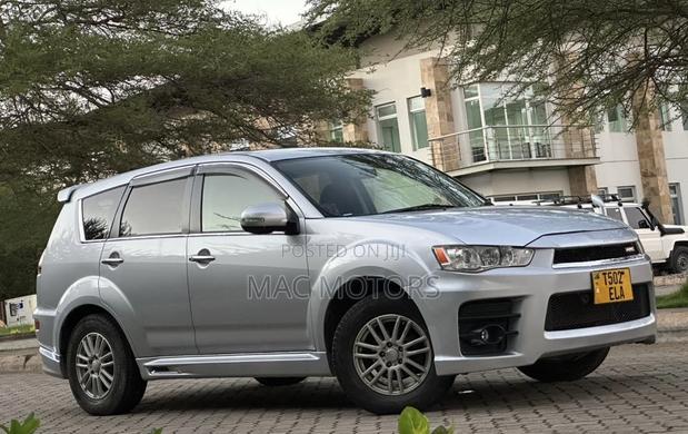Mitsubishi Outlander 2.4 2009 Silver