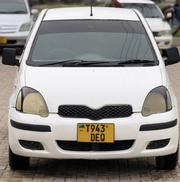 Toyota Vitz 2005 White for sale