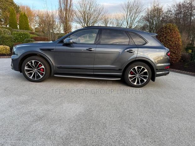 Bentley Bentayga 2023 Black