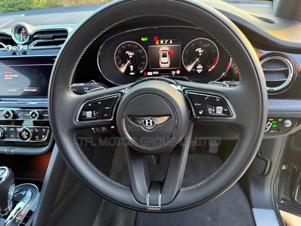 Bentley Bentayga 2023 Black