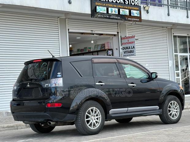 Mitsubishi Outlander 2009 Black