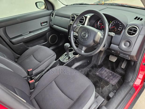Mazda Verisa 2012 Red