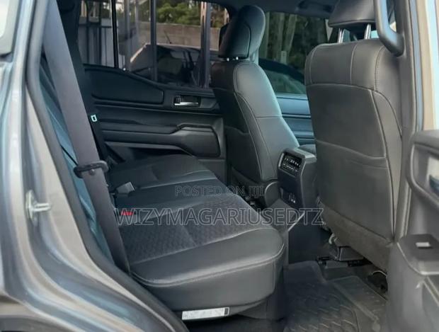 Toyota Land Cruiser Prado 2.8 2024 Brown