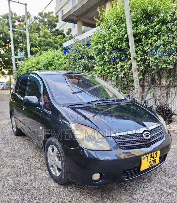 Toyota Corolla Spacio 2005 Black