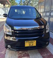 Toyota Noah 2009 Black for sale