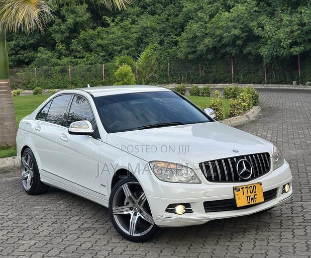 Mercedes-Benz C-Class 2008 White