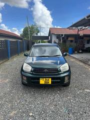 Toyota RAV4 1.8 2004 Green for sale