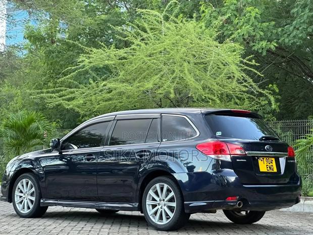 Subaru Legacy 2.5i 2013 Black