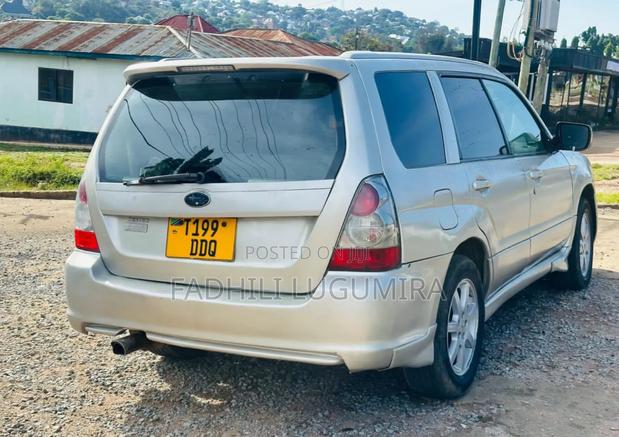 Subaru Forester 2004 Silver
