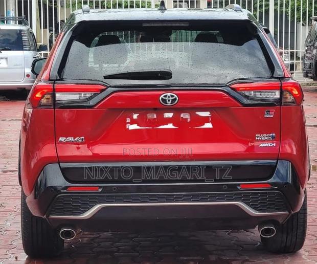 New Toyota RAV4 Hybrid 2025 Red