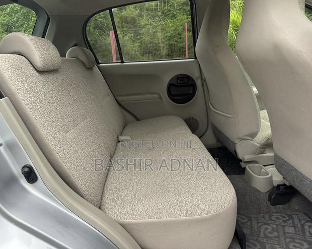 Toyota Passo 1.0 FWD 2010 Silver