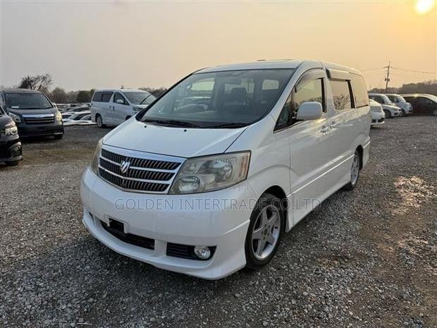 Toyota Alphard 2.4 Petrol AWD 2003 White