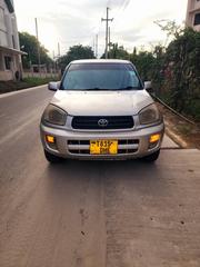 Toyota RAV4 2005 Gold for sale