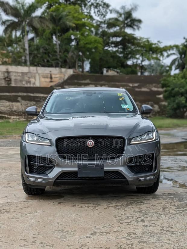 Jaguar F-Pace 2019 Gray