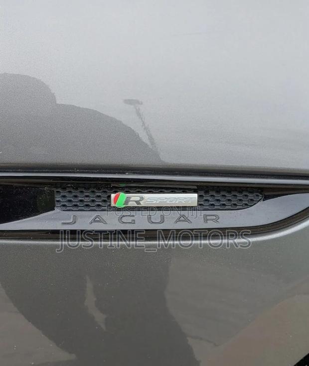 Jaguar F-Pace 2019 Gray