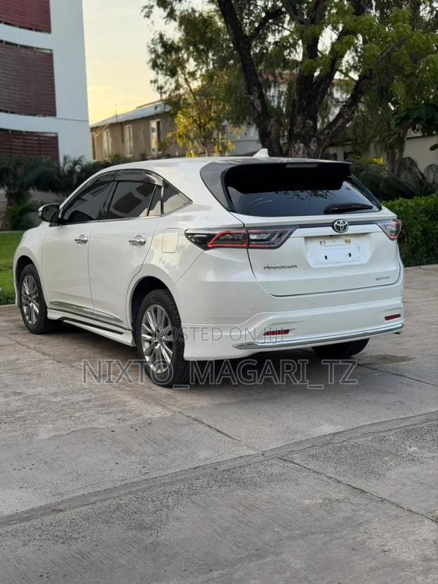 Toyota Harrier 2016 White