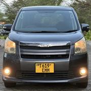 Toyota Noah 2008 Gray for sale