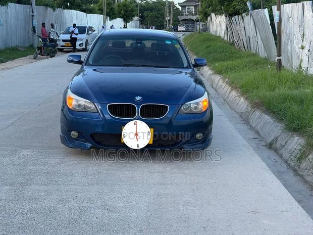 BMW 5 Series 535xi 2008 Blue