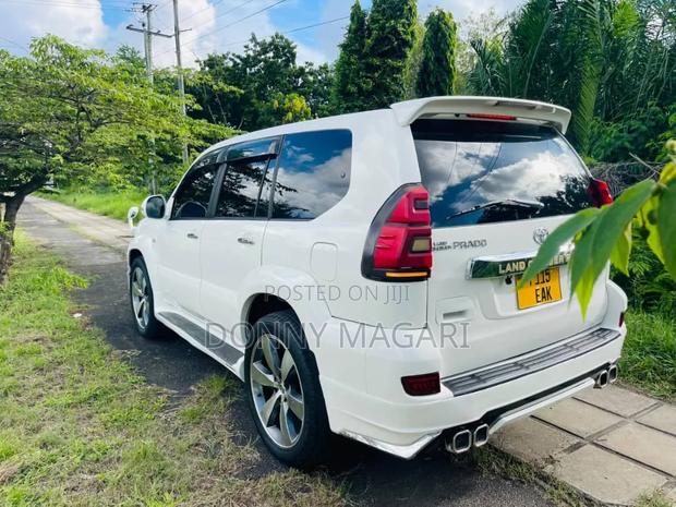 Toyota Land Cruiser Prado 2007 White