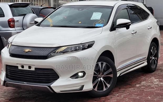 Toyota Harrier 2.0 2016 Pearl