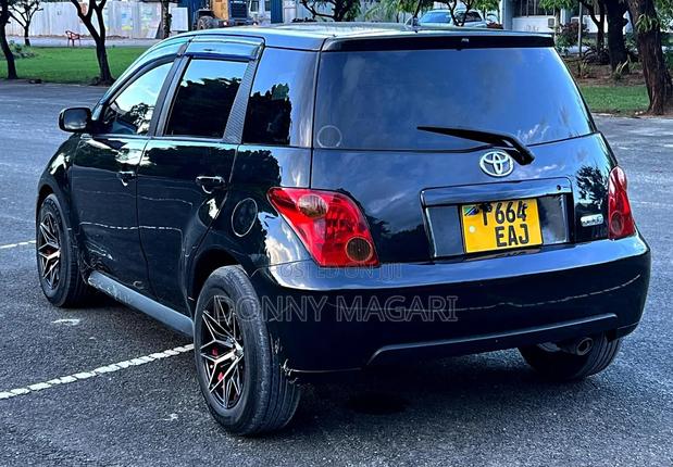 Toyota IST 2003 Black