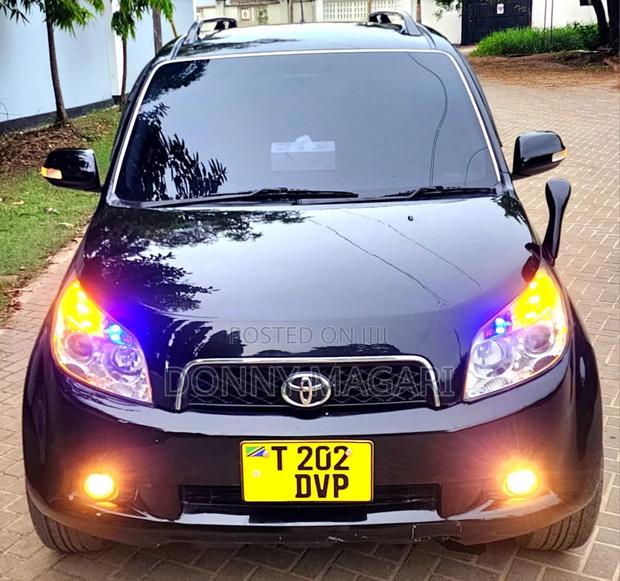Toyota Rush 1.5 AWD 2006 Black