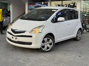 Toyota Ractis 1.5 AWD 2006 White for sale
