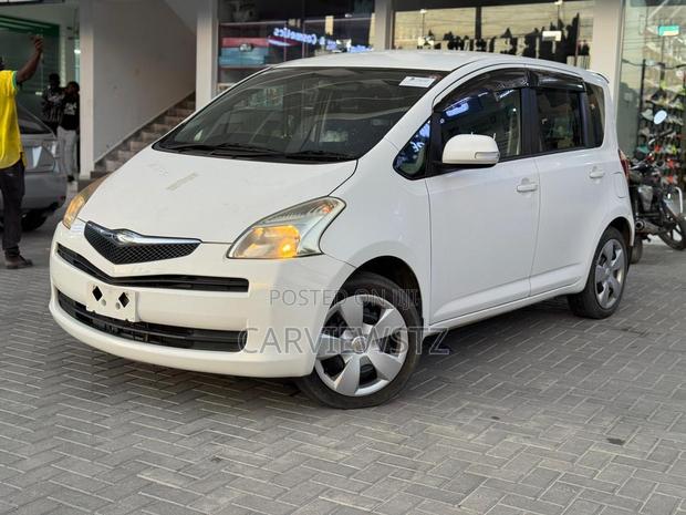 Toyota Ractis 1.5 AWD 2006 White