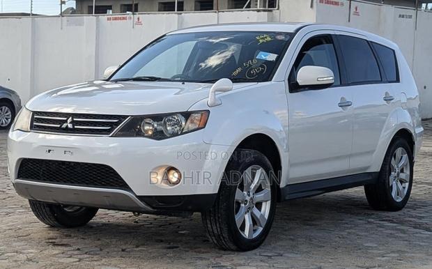 Mitsubishi Outlander 2010 Pearl