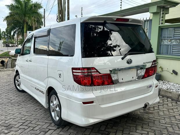 Toyota Alphard 2007 White