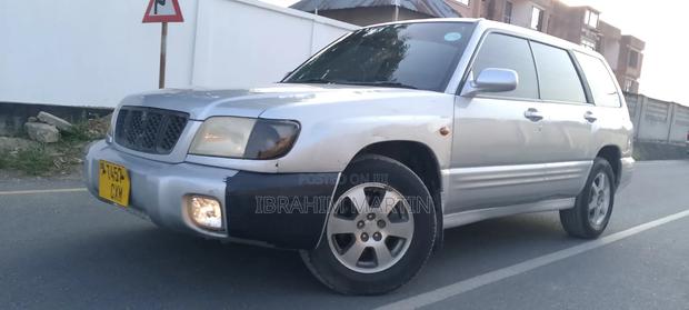Subaru Forester Automatic 2001 Gray