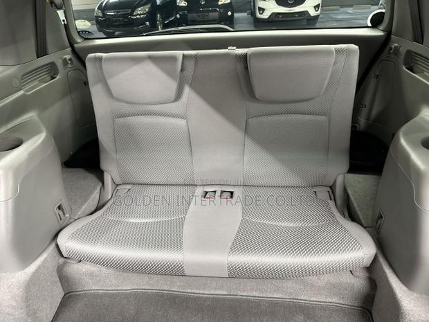 Toyota Kluger 2004 Black