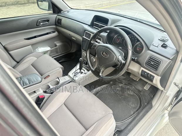 Subaru Forester 2005 Silver