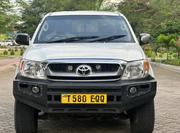 Toyota Hilux 2009 White for sale