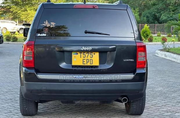 Jeep Patriot 2011 Black