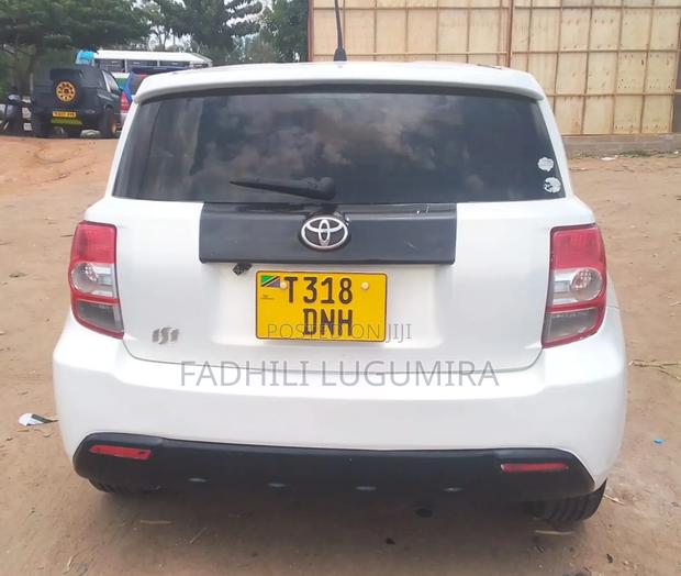 Toyota IST 2006 White