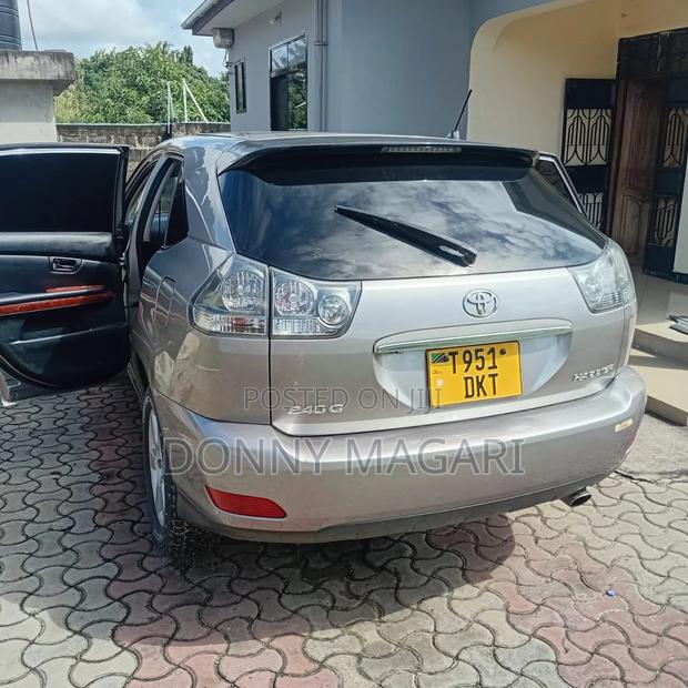 Toyota Harrier 2006 Silver