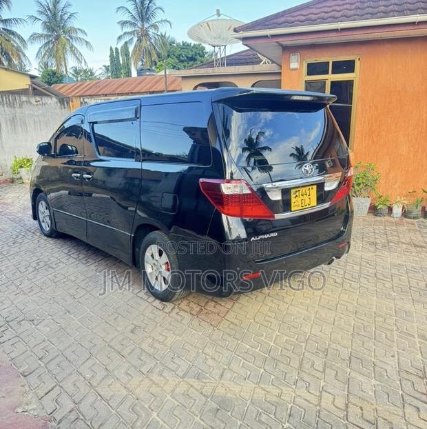 Toyota Noah 2009 Black