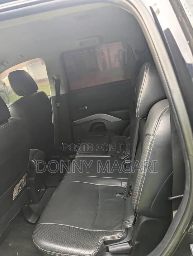 Mitsubishi Outlander 2010 Black