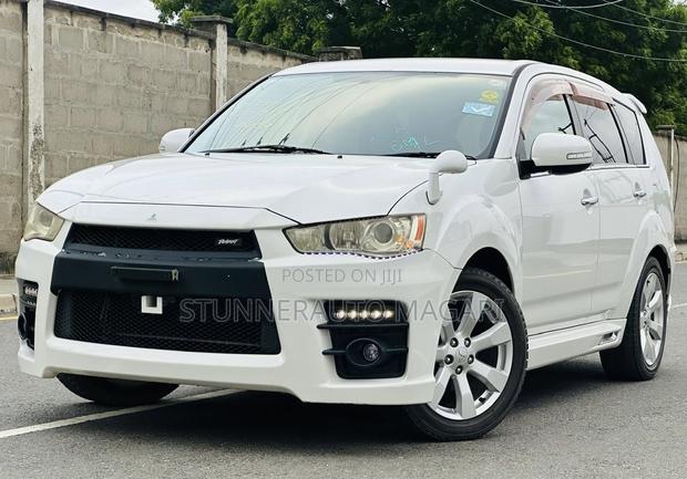 Mitsubishi Outlander 2010 Pearl