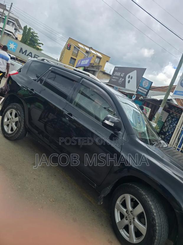 Toyota Vanguard 2007 Black