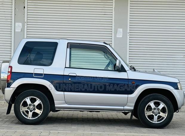 Mitsubishi Pajero Mini 2011 Blue