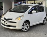 Toyota Ractis 2006 White for sale