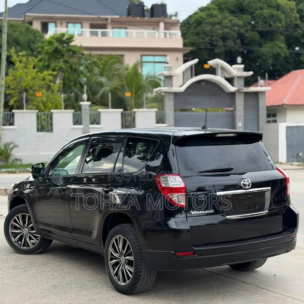 Toyota Vanguard 2009 Black