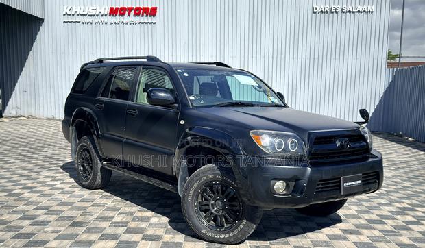 Toyota Hilux Surf 2006 Black