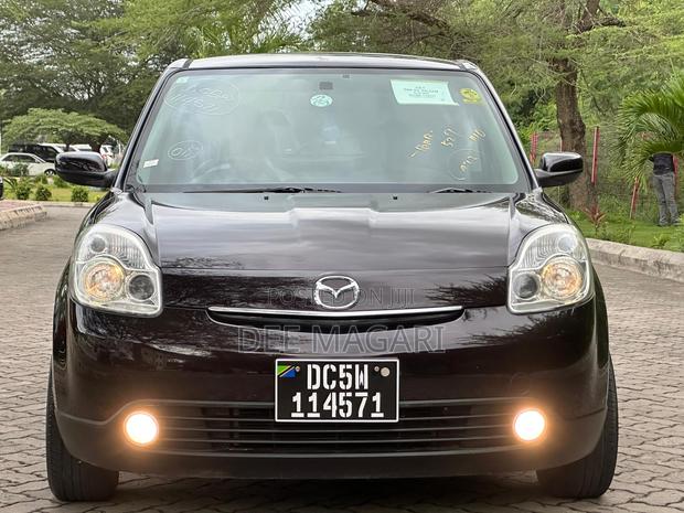Mazda Verisa 2005 Black