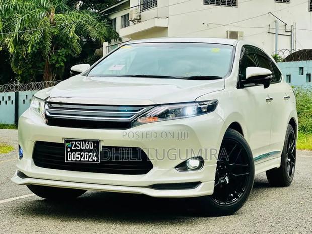 Toyota Harrier 2015 White